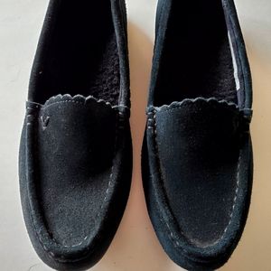 Vionic McKenzie Women's Black Suede Slippers Size 6